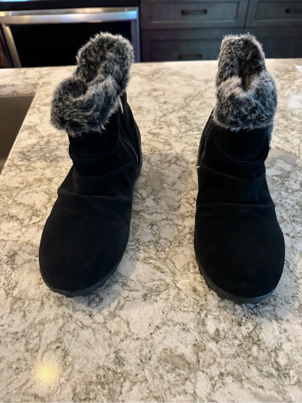 Khombu Black Faux-Fur Cuffed Winter Ankle Boots